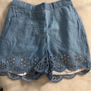 Crown and ivy summer lace short